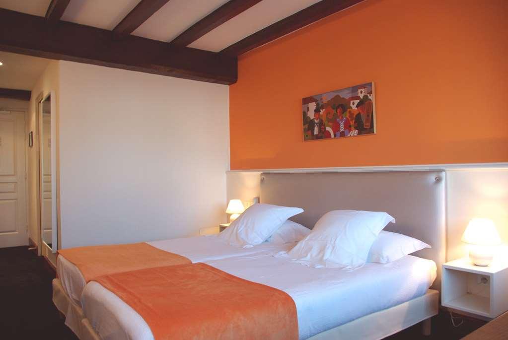 Hotel Ithurria - Teritoria Aïnhoa Værelse billede